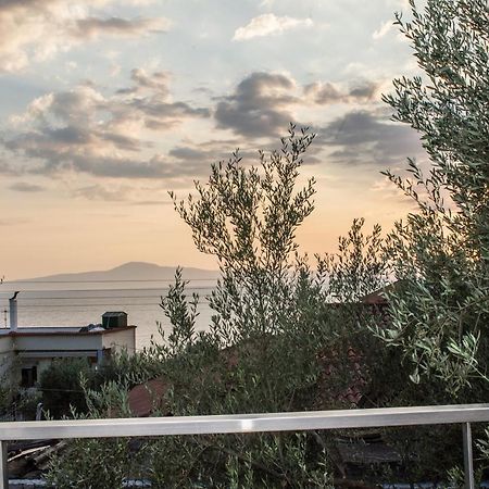 Nina'S Villa, Cosy Seaview Retreat แวร์กา กาลามาตา ภายนอก รูปภาพ