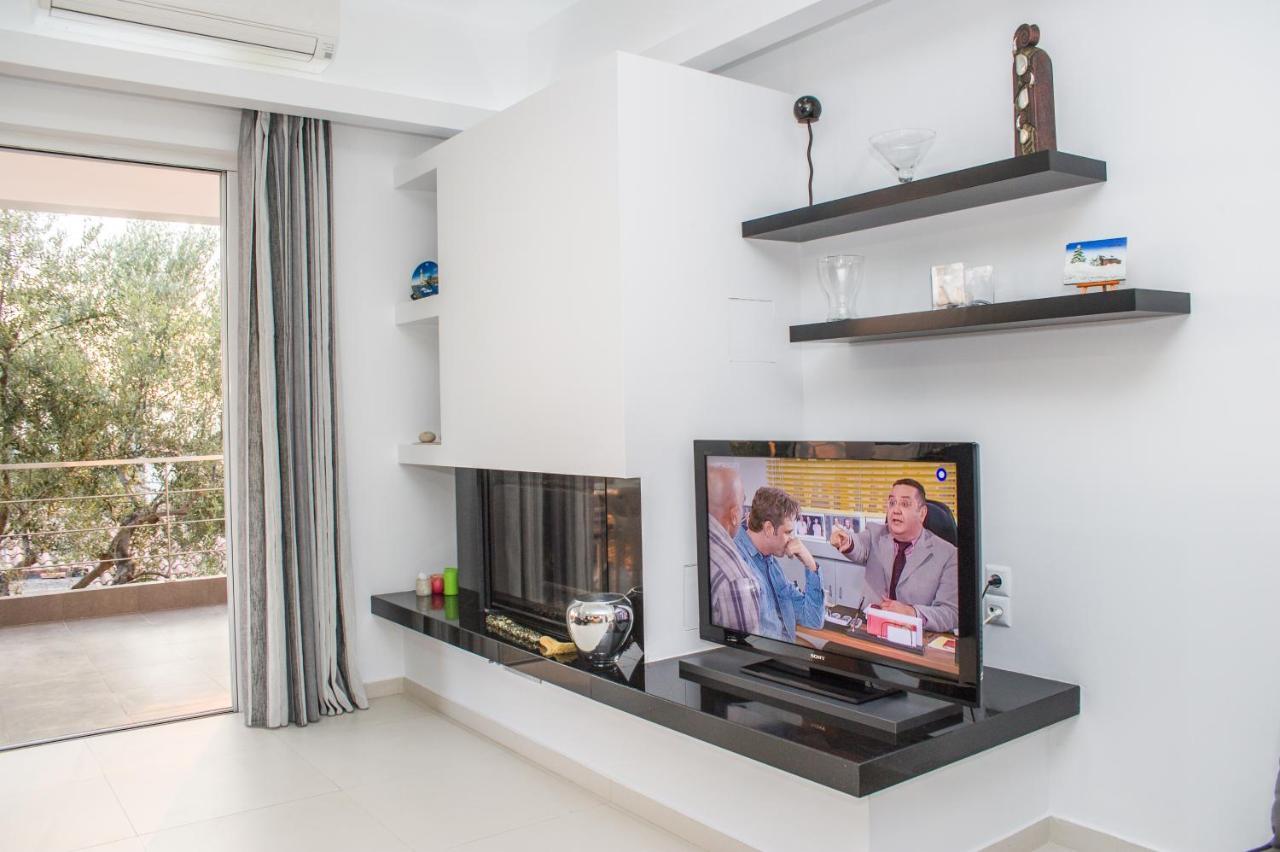 Nina'S Villa, Cosy Seaview Retreat แวร์กา กาลามาตา ภายนอก รูปภาพ